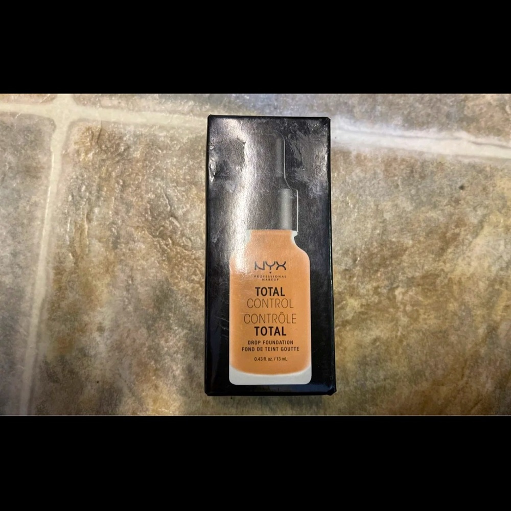 NYX Total Control Drop Foundation